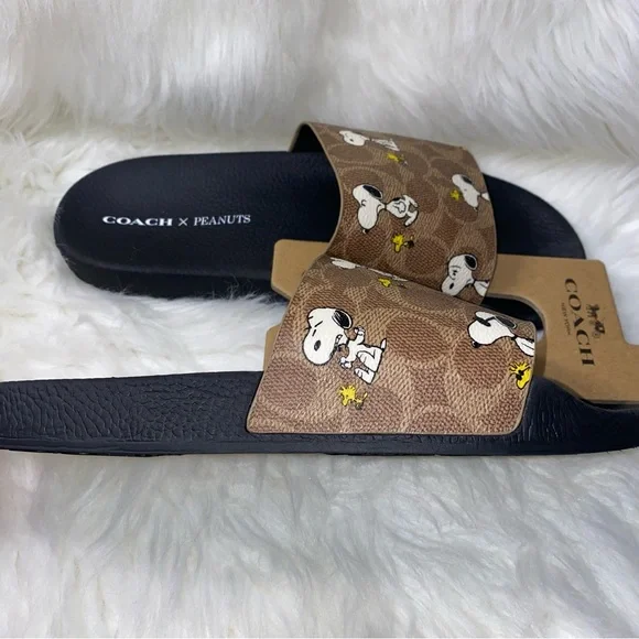 Coach woman size 11 Peanuts Udele Sport Slide Signature Canvas With Snoopy New - Picture 4 of 8